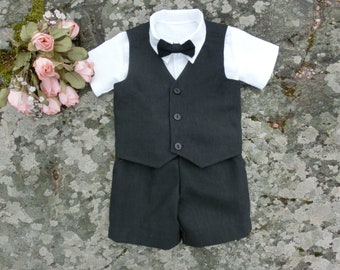 Jungen Hochzeit Outfit, schwarze Leinen Shorts und Weste Outfit, Ringträger Anzug, Page Boy Outfit.