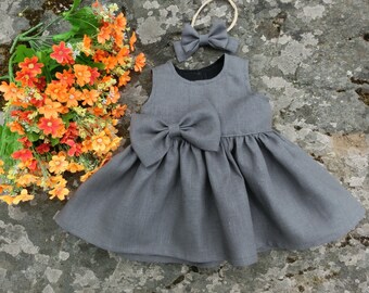 Charcoal holiday dress for baby girl, Linen dress and headband, Baby fall outfit, Big bow dress, Dark grey outfit, Grey flower girl baby.