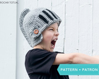 Knight helmet crochet hat pattern for winter in english and french by Akroche Tatuk