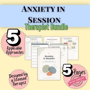 Puede incluir: Un paquete de hojas de trabajo para terapeutas titulado Anxiety in Session con cinco páginas. El conjunto incluye un registro de pensamientos, plan de afrontamiento, control de ansiedad y mapa de ciclo. Insignias rosas destacan 5 enfoques, 5 páginas, Designed by a Licensed Therapist e Instant Download.