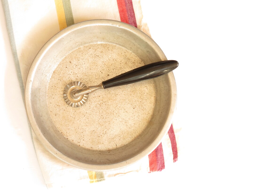 Antique Pie Crimper Old Pastry Crimper Old Pastry Cutter Vintage Pastry