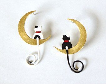 Pendientes románticos para amantes de los gatos, plata de ley bañada en oro, esmalte pintado a mano, colgantes o de botón, joyas de gato, pendientes de gato, gato y luna, luna