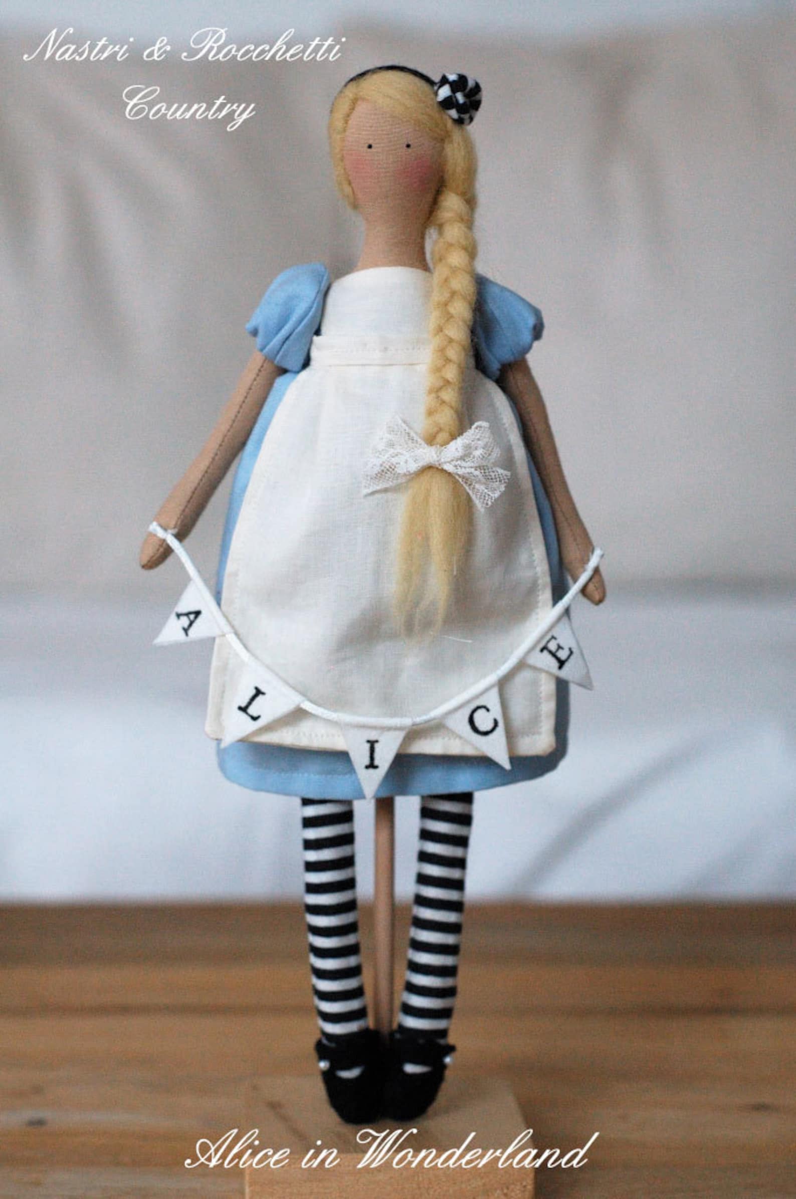 Alice and the White Rabbit PDF Eng / Ita - Etsy