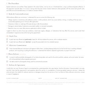 Puede incluir: Un formulario de consentimiento del cliente en papel blanco para servicios de extensi&oacute;n de pesta&ntilde;as. El documento incluye secciones sobre detalles del procedimiento, riesgos, pruebas de parche, cuidados posteriores, autorizaci&oacute;n de fotos y firmas.
