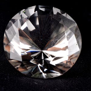 Satyaloka Quarz Hochfrequenz Synergie 12 Kristall Azeztulit Brillantschliff Diamantform #6988
