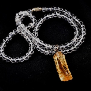 Satyaloka Azeztulit Quarz mit goldenem Satyaloka Anhänger &#39;&#39; 108 facettierte Perlen Rosenkranz/Halskette &#39;&#39; Highfrequenz Synergie 12 Kristall #7622