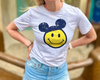 T-shirt Disney Mickey Smiley Face, Mickey famille en t, t-shirt adulte Epcot Disney pour enfants, t-shirt Disney adulte, t-shirts voyage en famille vacances Disney