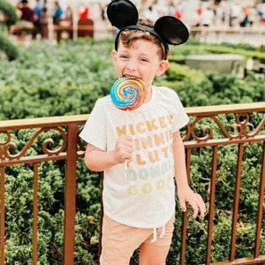 Disney karakter T-shirt, Disney set, Disney vakantie outfit kinderen, Kids Disney outfit, personages Mickey Minnie Donald Goofy Pluto T shirt