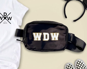 Disney Custom Fanny Pack Buchstabenpatch, Disney Gürteltasche, Crossbody Disney Bag, Reisetasche, Chenille Patches, Fab Five Fanny Pack