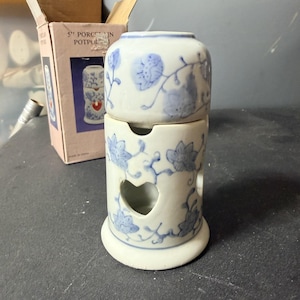 Vintage 1990s Blue and White Porcelain Potpourri Burner, 5 in Tea Light Simmering Pot with Heart Cutouts, Hand Painted Floral, Original Box