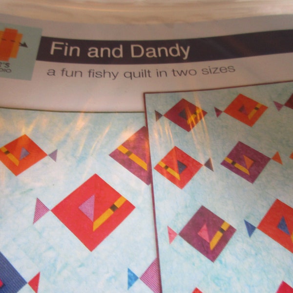 Quilt Pattern  Fine and Dandy from Hunter's Point Design Studio in two sizes with 3D prairie point fins