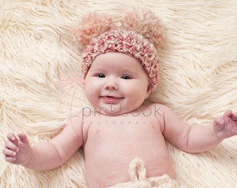 Sombrero de pompón rosa para recién nacido/niño pequeño de ganchillo