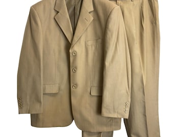 Giorgio Fiorelli Uomo Mens 42R Tan Pinstripe 2 Pc Suit Super 120s Pleated 36X25