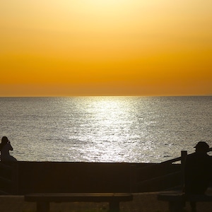 People Watching Sunset over Sea of Japan in Niigata Digital Print | Ocean Sunset Wall Art | Printable Japanese Coastal Sunset Photo , 2pcs