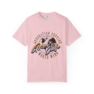 Grå Life Globe-t-shirt med manus | Generation Prepper Worldwide