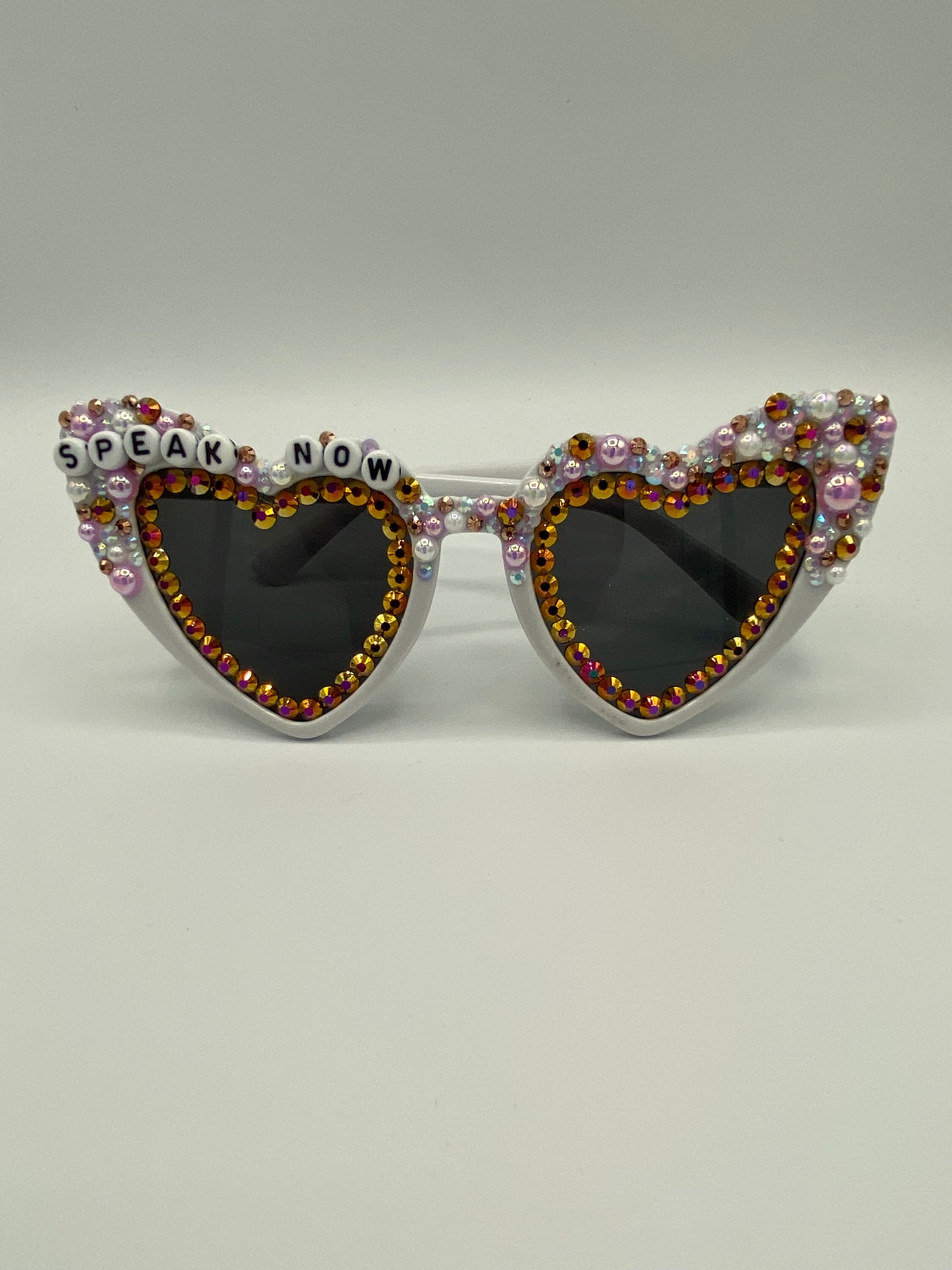 Welcome To New York Sunglasses and Case – Taylor Swift CA