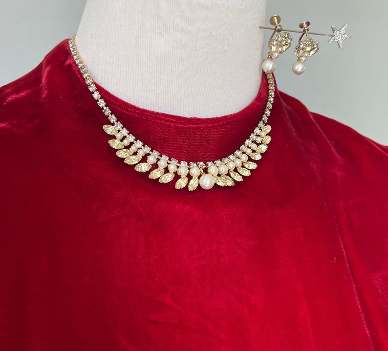 1950s Vintage Mid-Century Modern Necklace Earrings Pearls & Yellow Rhinestones image 3