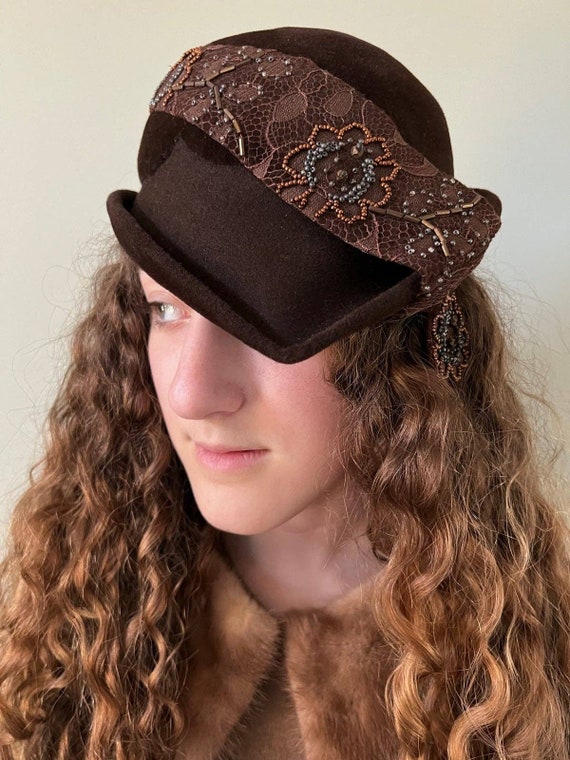 1950s Vintage Brown Lace Beaded Hat by John Eaton… - image 2