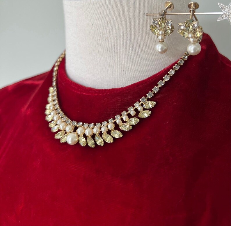 1950s Vintage Mid-Century Modern Necklace Earrings Pearls & Yellow Rhinestones image 6