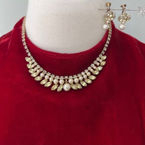 1950s Vintage Mid-Century Modern Necklace Earrings Pearls & Yellow Rhinestones image 2