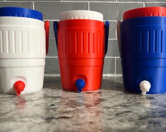 12oz Americana Can Cozie