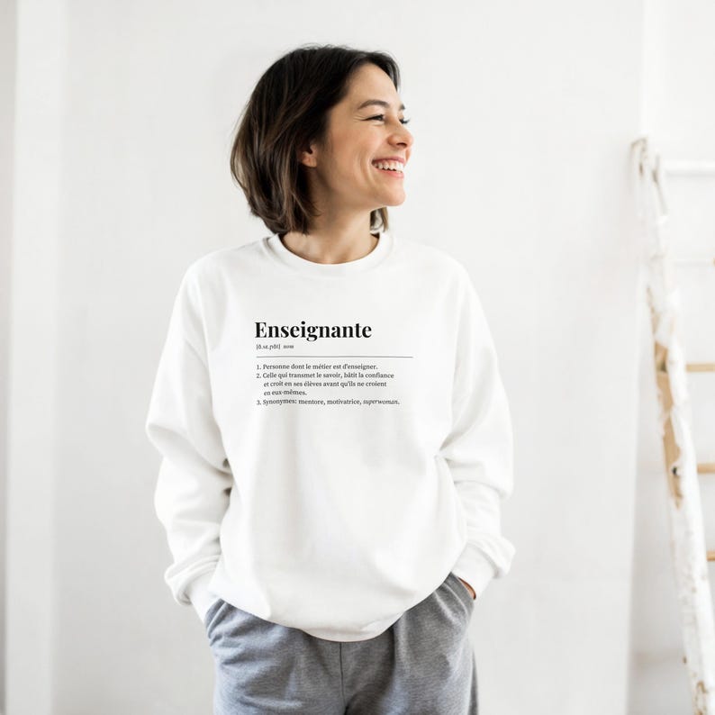The Teacher's sweater, crewneck, a perfect gift for a teacher or professor, a cotton sweatshirt ideal as a Christmas or end-of-school-year gift. image 3
