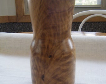 Oak vase