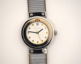Seiko Solar V110-5A20 Oval Gold-tone Ladies Watch – Purple Dial
