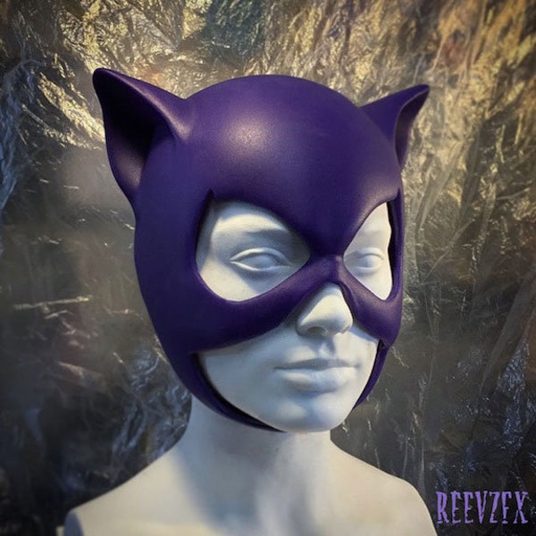 Catwoman Jim Balent style rubber cowl mask prop costume cosplay