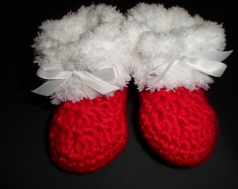 Crochet Santa Baby Booties: Red & White Christmas Infant Shoes
