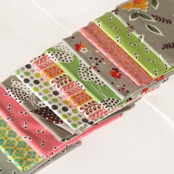 Spring Market Reversible Cloth Napkins - Spring To Summer Table - Modern Valentines Day Table Decor - Floral Napkins - Set of 4
