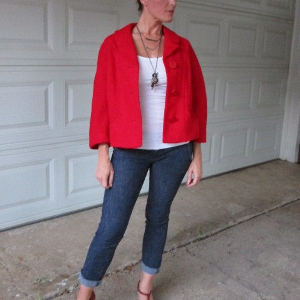 FREE SHIPPING!! Candy Apple Red 3/4 sleeve, cropped 1950's Mod style Jacket size Medium - Made in USA