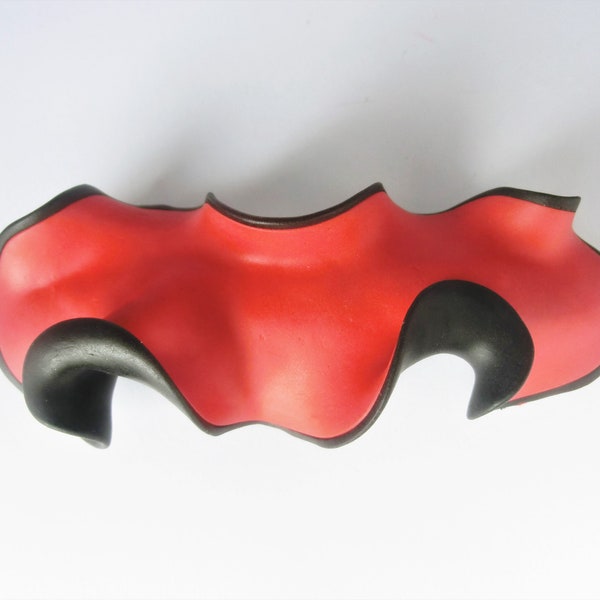 Grande pince à cheveux rouge noir / argile polymère ondulée organique / rouge à l’envers unther noir sur 4 « métal Français barrette / art sculpté pour vos cheveux