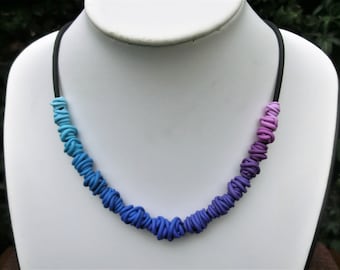 Gradient wires beads necklace/ blue violet pink choker/ polymer clay ombre beads on rubber base chain/ gradient in color and size.