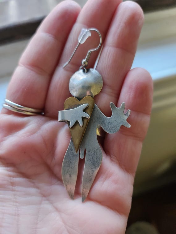 Love single dangle earring - image 2