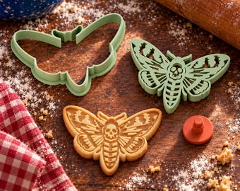 Deaths Head Moth Cookie Cutter & Stamp Set