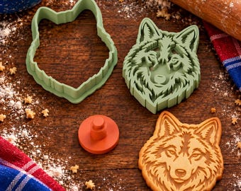 Wolf Cookie Cutter & Stamp Set