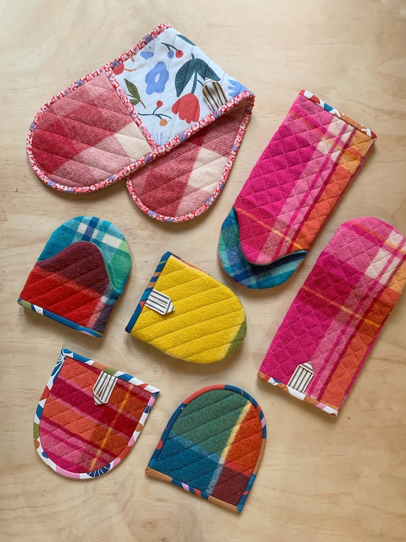 Wife-made Oven Mitt Kit Sewing Pattern, Instant Download, PDF Pattern image 1