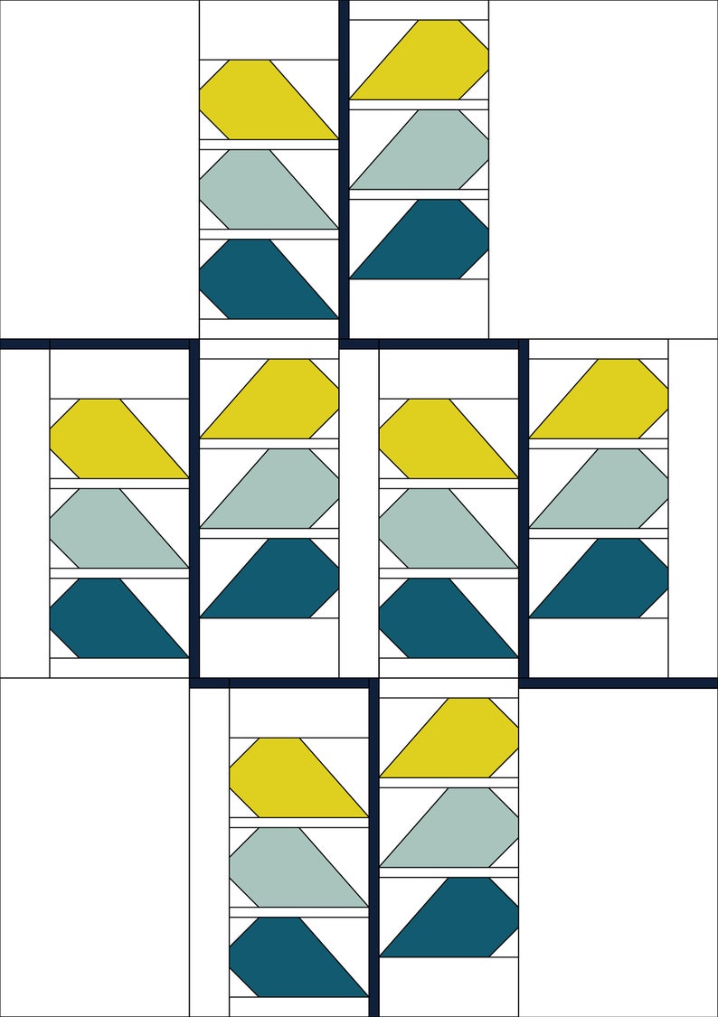 Pu&ograve; includere: Un blocco di trapunta con motivo geometrico con pezzi di tessuto giallo, blu-verde e blu chiaro. Il blocco &egrave; composto da una serie di triangoli e quadrati.