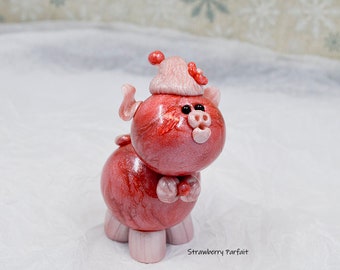 Winter piglet! Strawberry parfait Piglet