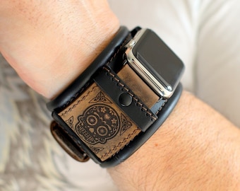 Apple Watch Strap, Personalized Skull Leather Watch band for Apple Watch, Leather Band, Gift for him, 38,40,42,44,45mm