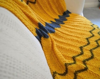 Hand Knitted Chevron Baby Blanket ~ Supersoft Aran Yarn