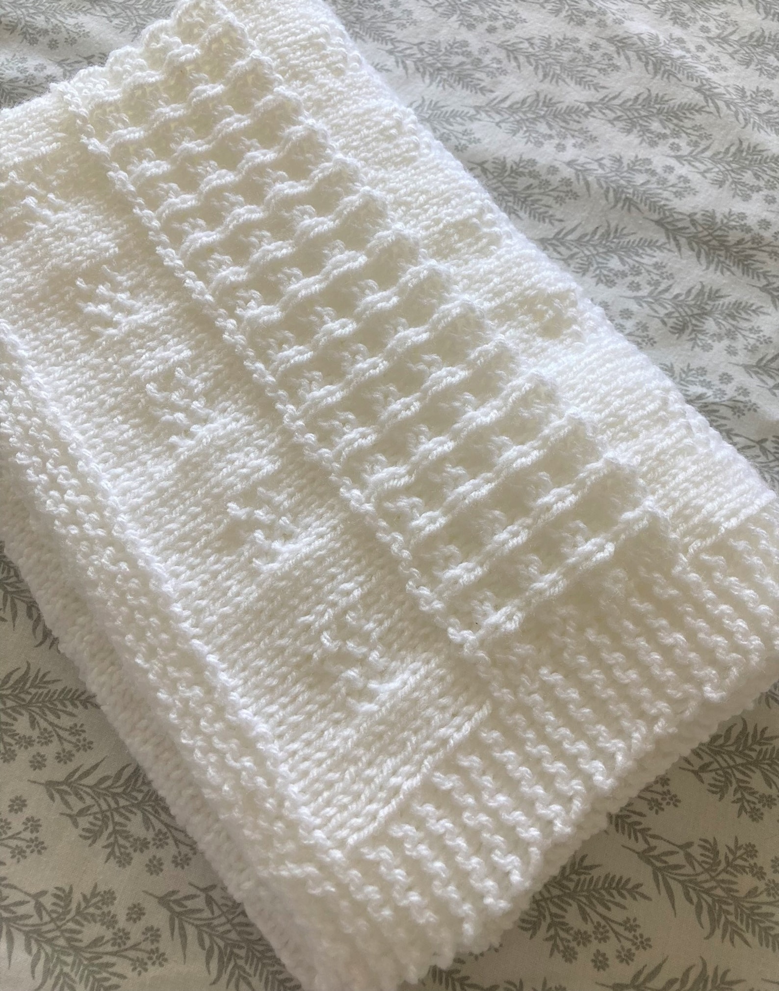 PDF Knitting Pattern Rosabel Baby Blanket in DK ENGLISH | Etsy