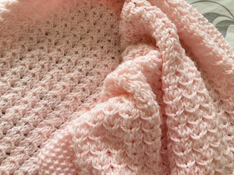 Dainty Hearts Baby Blanket Knitting pattern PDF ENGLISH image 1