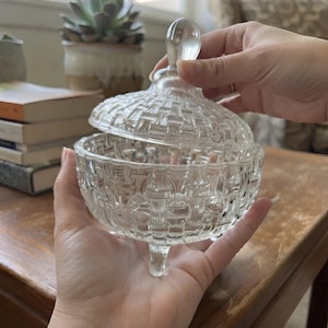 Glass Powder Jar with Lid, Triangle Puffs, Makeup Set (5-Piece)