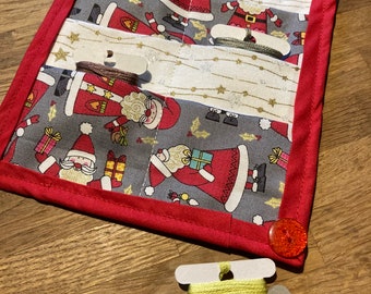 Christmas Handmade cross stitch threads bobbins storage pouch pocket. Holds 12 bobbins.