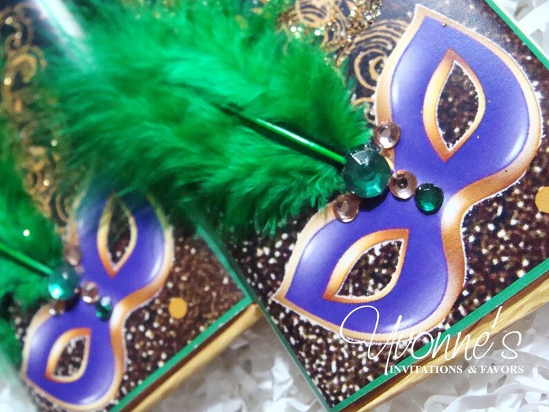 party favors for a mardi gras