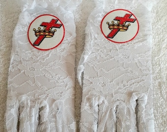 Cyrene - Gilde - Lady Knights Logoemblem weiße Spitzenhandschuhe