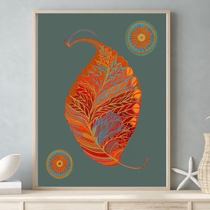 Puede incluir: Una impresi&oacute;n enmarcada de una hoja estilizada con detalles intrincados en tonos de naranja, rojo y dorado sobre un fondo azul verdoso. Dos dise&ntilde;os circulares m&aacute;s peque&ntilde;os en azul verdoso, naranja y dorado se encuentran en las esquinas de la impresi&oacute;n.