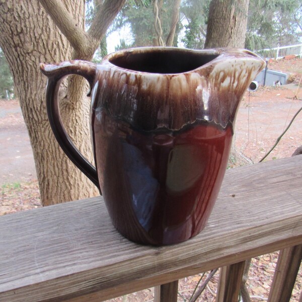 MCCOY BROWN DRIP large pitcher with ice lip